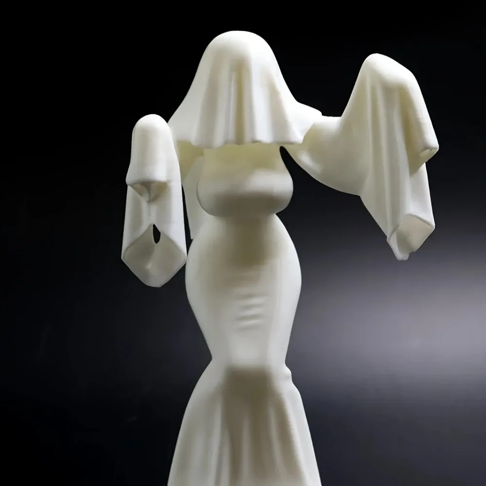 تمثال شبح أنثوي مطبوع بتقنية ث - مراجعة 3D Printing Ghosting وسعره